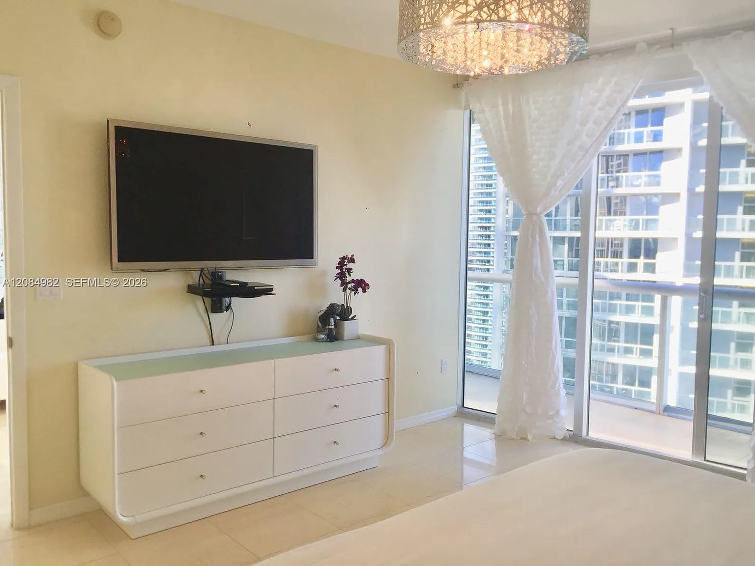 Icon Brickell No Two — Photo 4