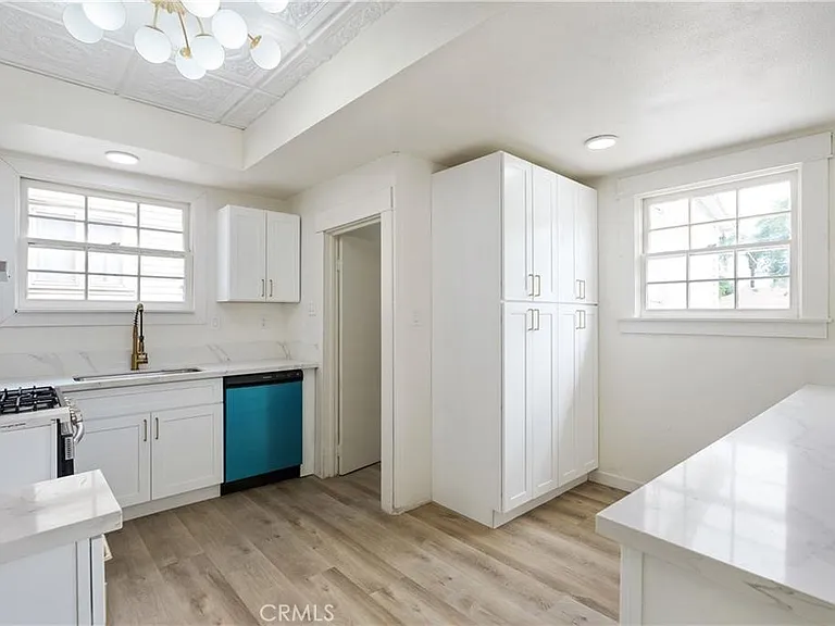 4415 12th St — Photo 5