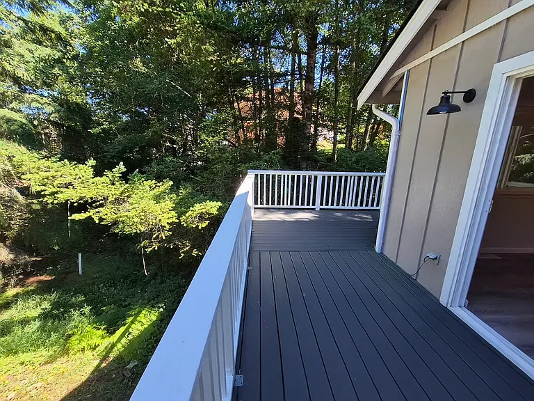 1668 NW White Tail Pl — Photo 16