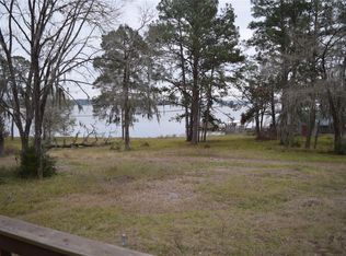 237 Shawnee Dr, Onalaska, TX 77360