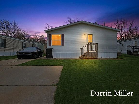 4th image of 4460 Oakland Dr #142