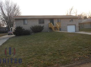 904 5th St, Sloan, IA 51055