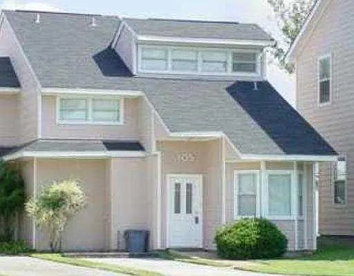 105 Lake Lynn Dr