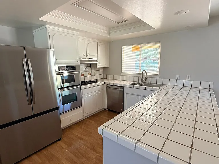 5308 Lightwood Dr — Photo 8
