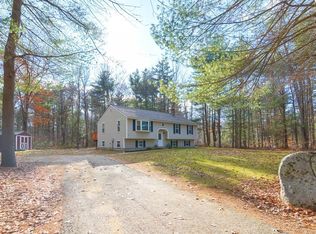 56 Dogwood Rd N, Hubbardston, MA 01452