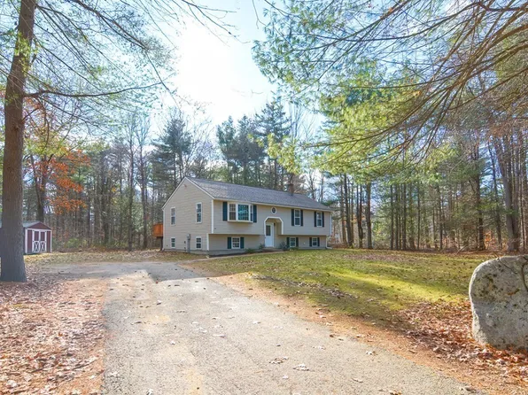56 Dogwood Rd N, Hubbardston, MA 01452