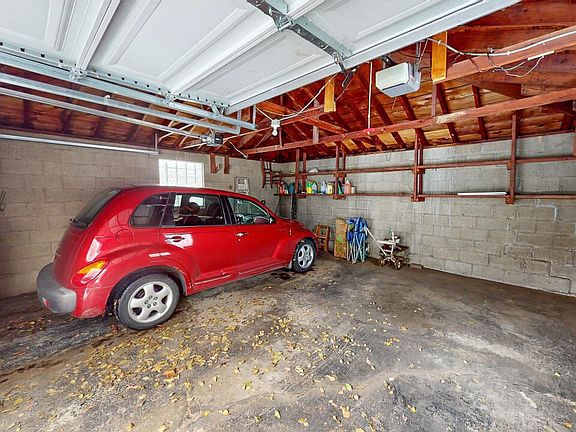 5th image of 707 Village Dr #709