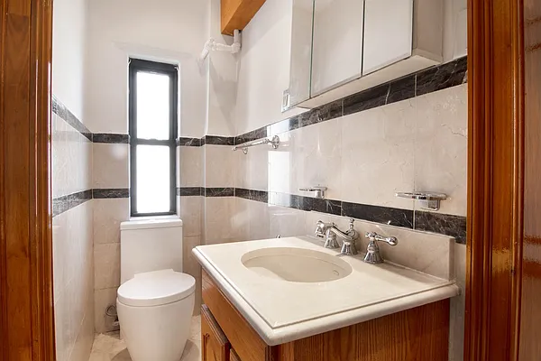 Rented by WAM Partners - William Moses Co. | media 78