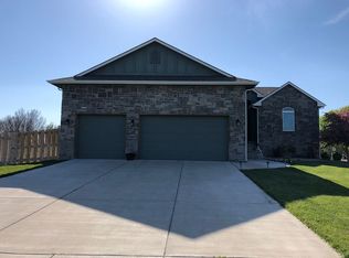 102 S Blue Bells Ct, Garden Plain, KS 67050