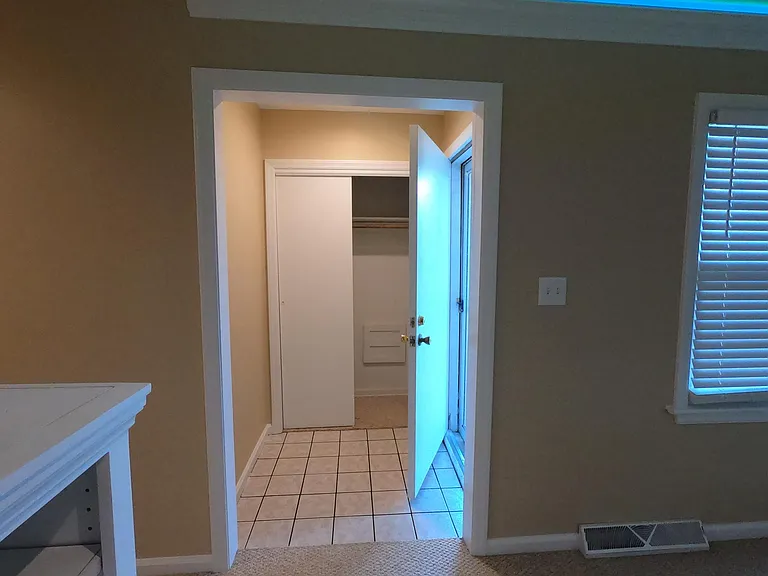 5830 Perry Ln — Photo 61
