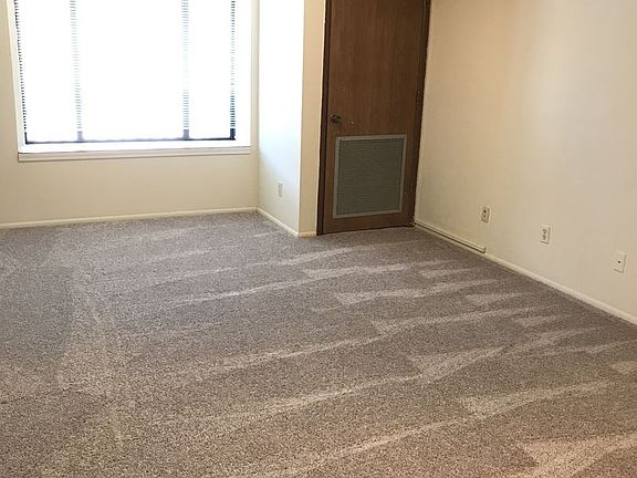 4th image of 1136 Louisiana St APT 3A