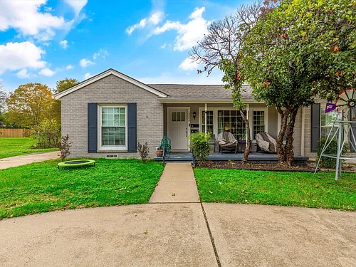 3508 W Biddison St Photo 1