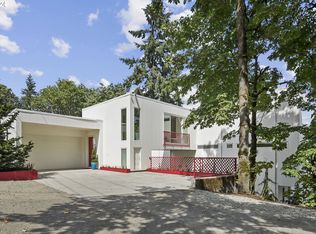 9990 S Riverside Dr, Portland, OR 97219
