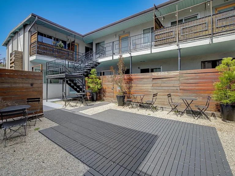 653 Silver Lake Blvd #3 — Photo 3