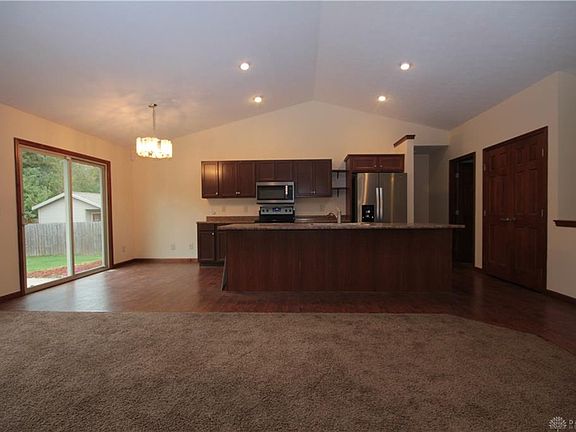 5th image of 232 Auburn Meadows Ct