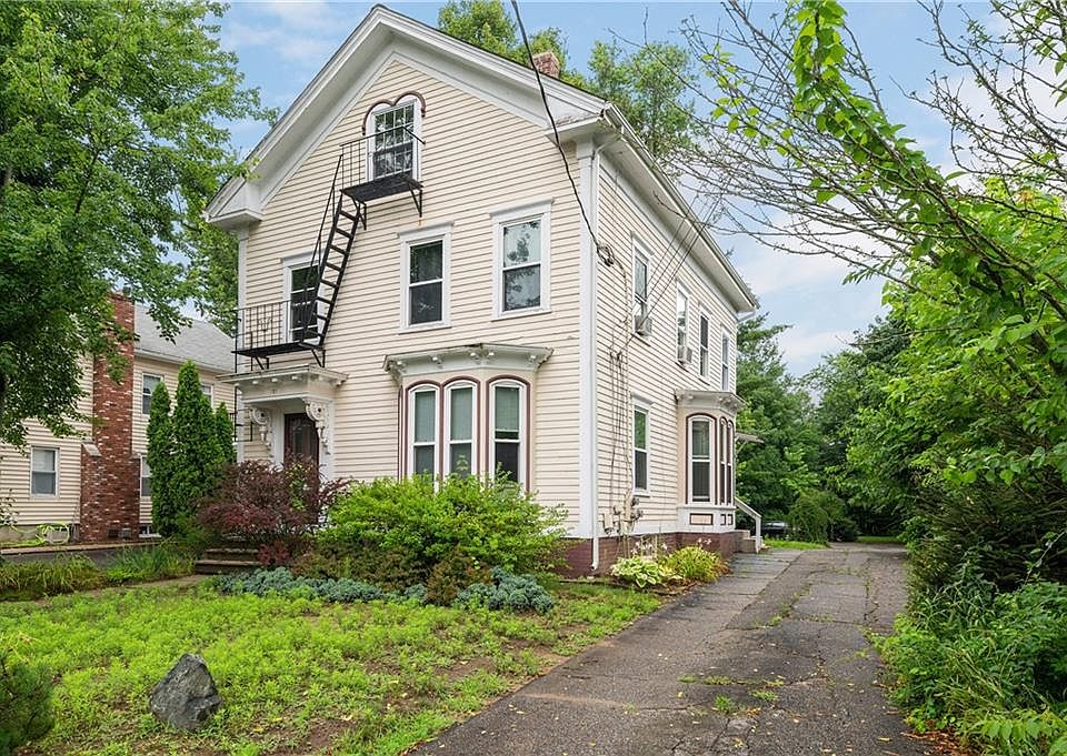 121 Grove St, Lincoln, RI 02865 Zillow