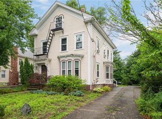 121 Grove St, Lincoln, RI 02865