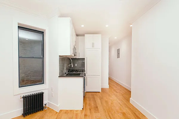 Rented by Nooklyn NYC LLC | media 32