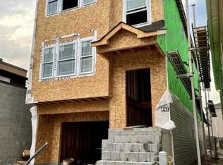 256 2nd St, Elizabeth, NJ 07206