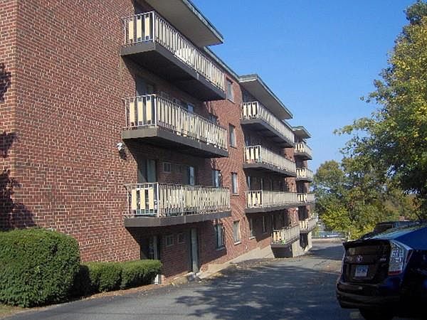 2nd image of 100 Grand View Ave APT 14D