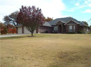 17096 Cedar Ln, Choctaw, OK 73020