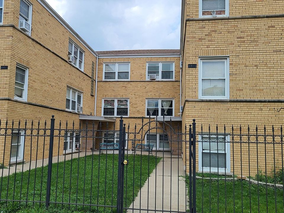 1st image of 6952 W Diversey Ave APT 1N