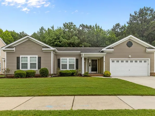 4011 Kingston Pkwy, Suffolk, VA 23434