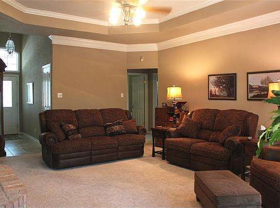 3rd image of 5112 Waterford Dr