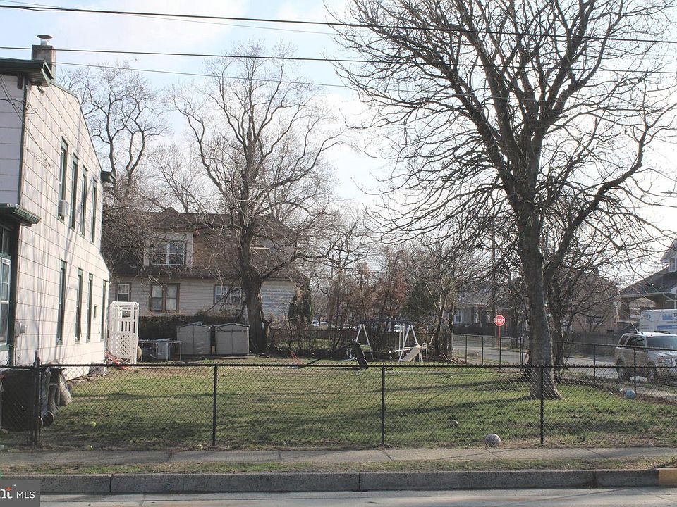 2nd image of 731 Jersey Ave