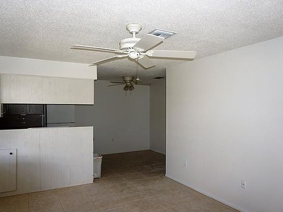 3rd image of 4315 Tahitian Gardens Cir APT D