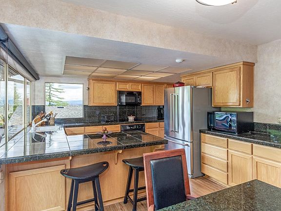 3rd image of 6409 Montego Ct