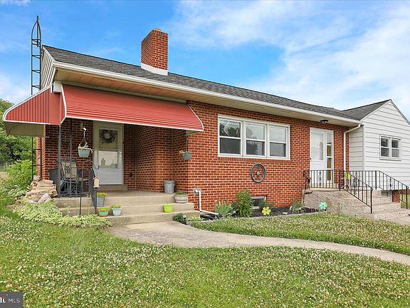 5th image of 3329 Willow Grove Ave