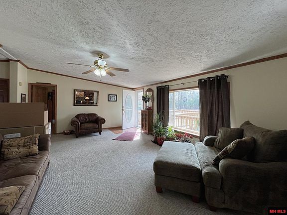 4th image of 80 Country Oaks Dr