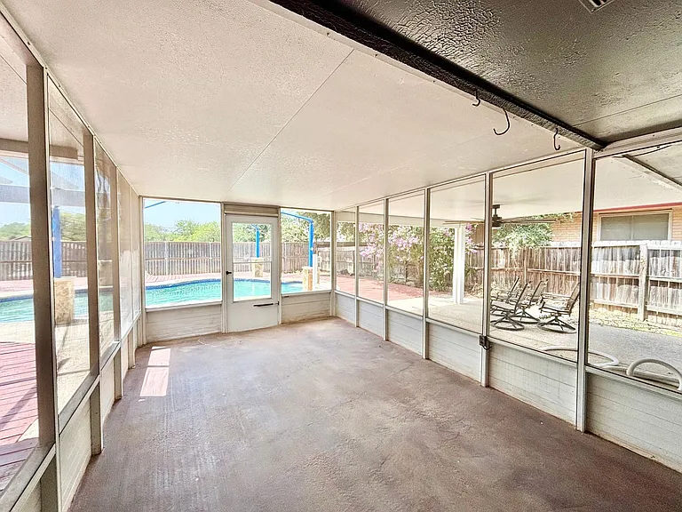 7015 Forest Pne — Photo 16