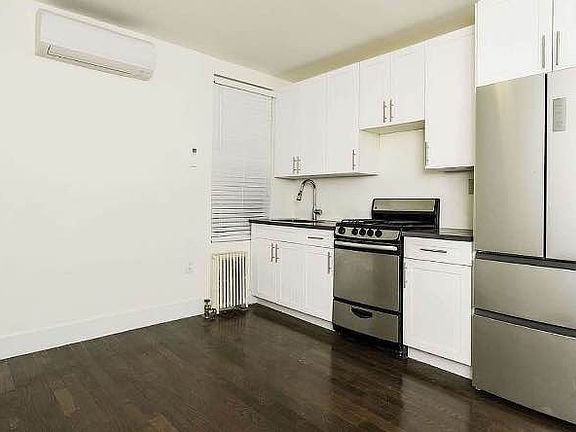2nd image of 2141 Cortelyou Rd #2B