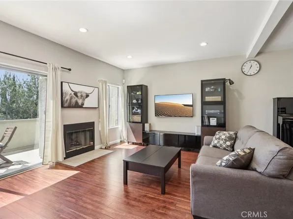 15786 Midwood Dr Unit 4, Granada Hills, CA 91344