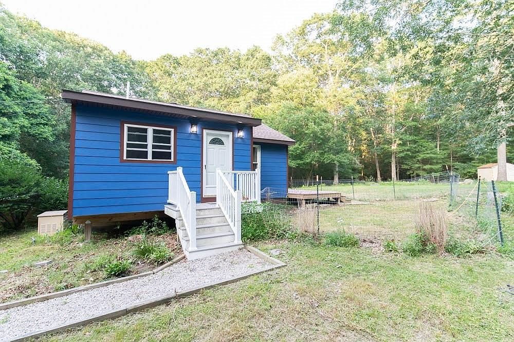 299 Perry Hill Rd, Coventry, RI 02816 | Zillow