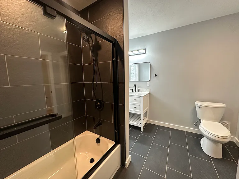 128 Caroline Ave #2 — Photo 40