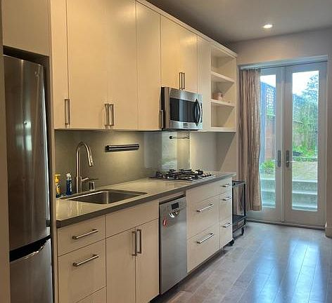 4th image of 759 Buena Vista Ave Unit A
