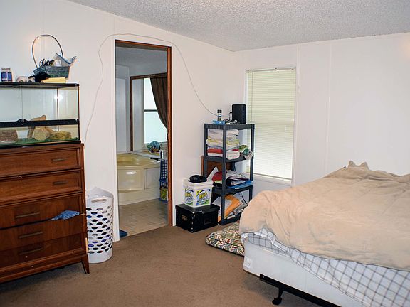 5th image of 4341 Worth St
