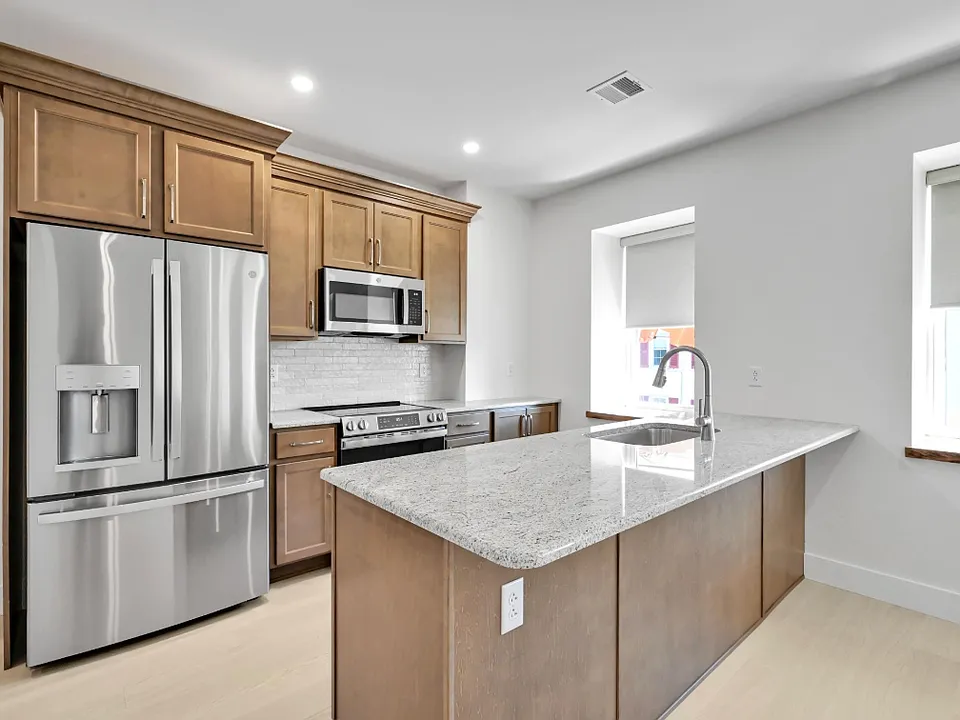 132 E Market St #202