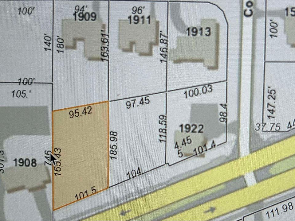2nd image of 1912 Miccosukee Rd