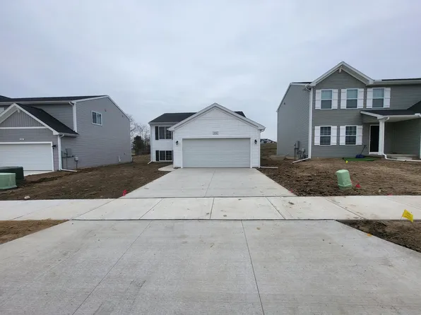 2814 Sanderling Ct, Kentwood, MI 49508