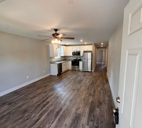 2nd image of 210 Maret St