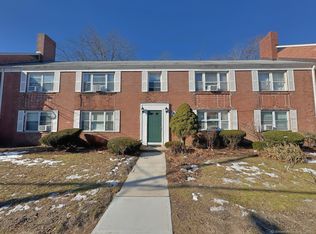 24 Seaton Rd APT 2, Stamford, CT 06902