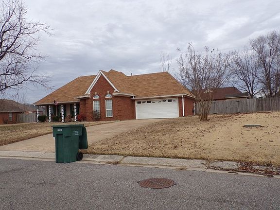 3rd image of 1336 Annesdale Dr