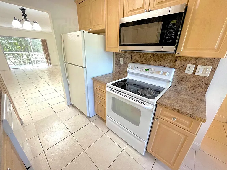8450 Lagos De Campo Blvd #206 — Photo 3