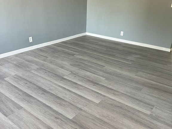 5th image of 5924 Gallant St APT D