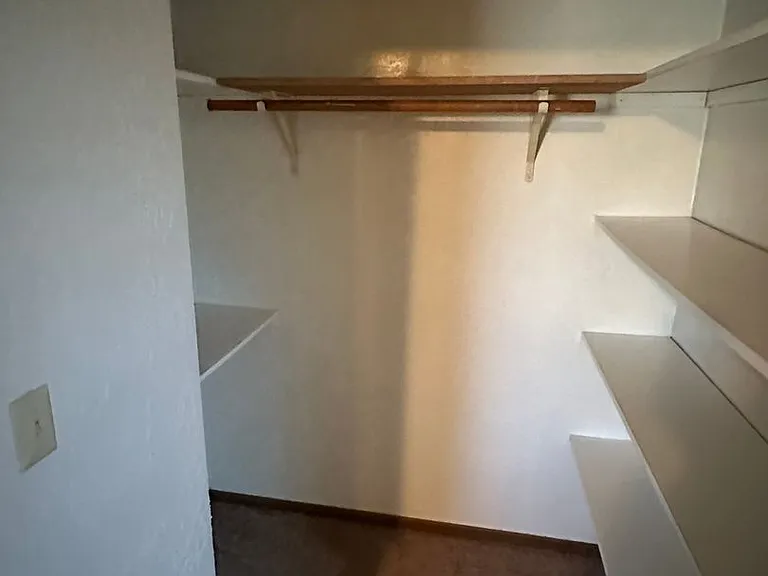 107 Brown Ave S — Photo 12