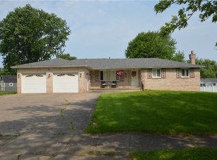 36 Josephine Dr, Rochester, NY 14606